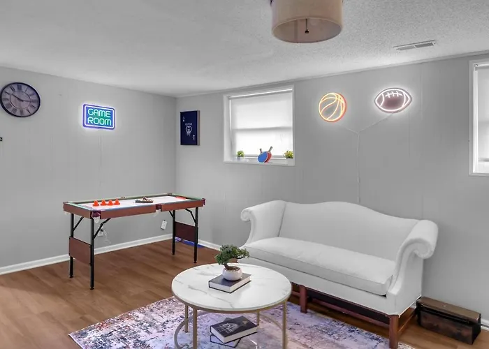 Modern 4bedrooms Near